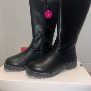 Girls SO easy on and off Black Boots sz 2